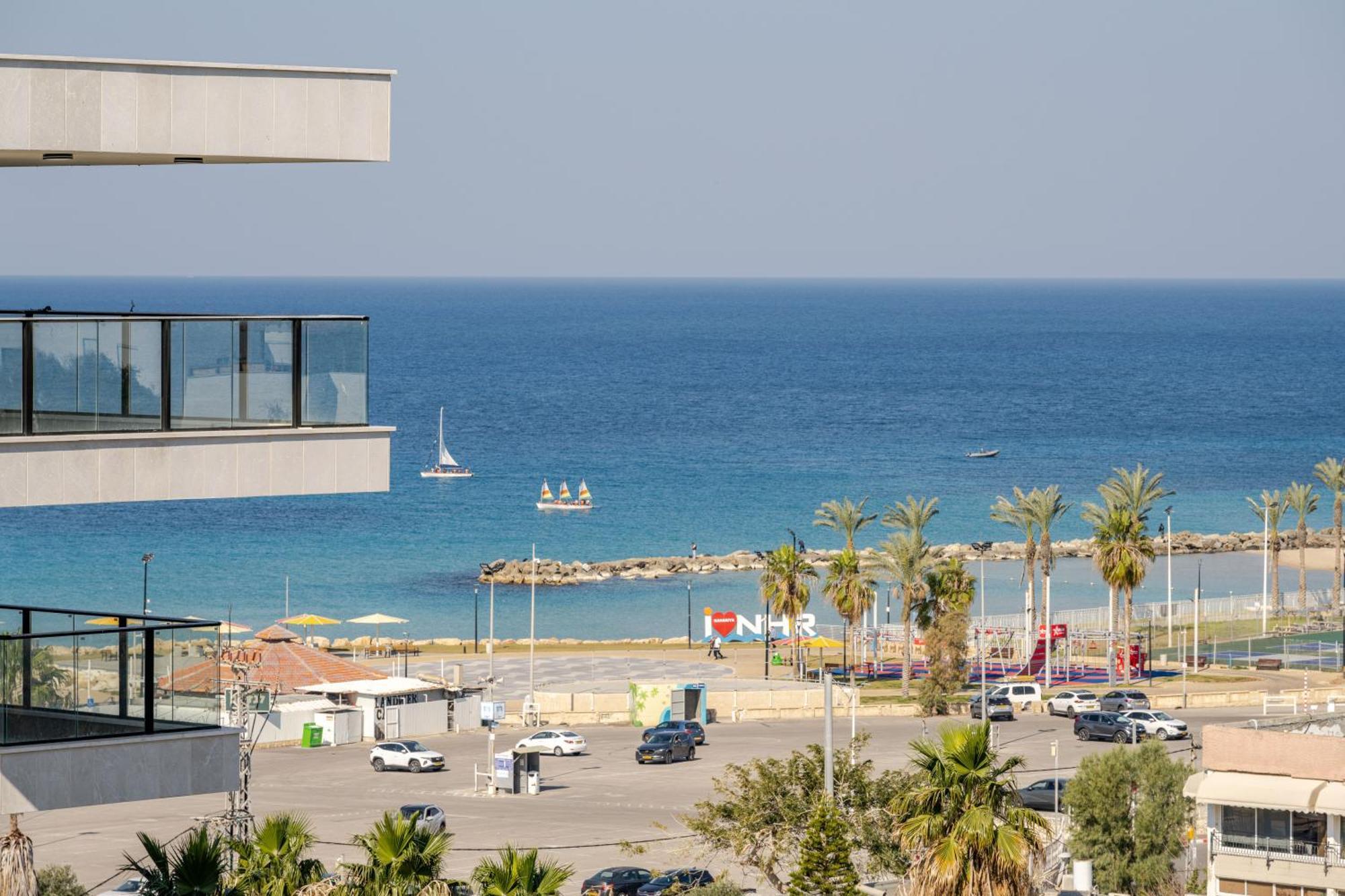 Balfour Sea View City Center Nahariya Εξωτερικό φωτογραφία