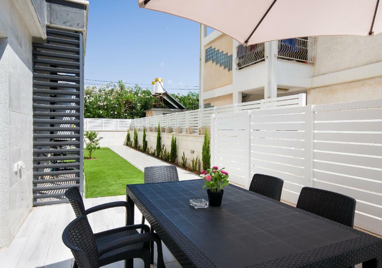 Balfour Sea View City Center Nahariya Εξωτερικό φωτογραφία